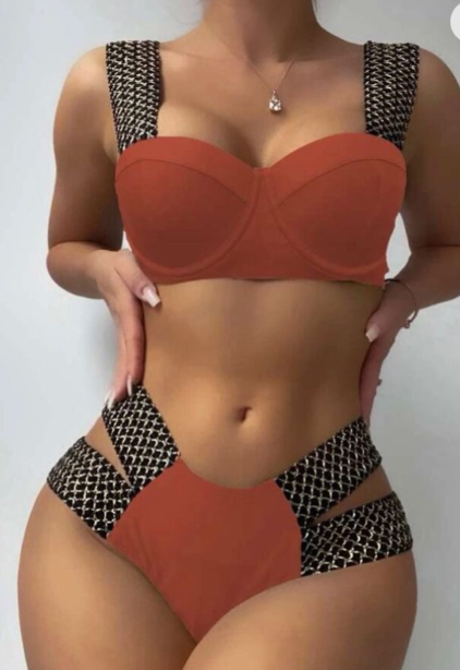 Conjunto de Bikini, Large