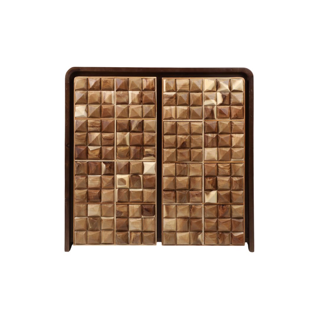 GABINETE DECORATIVO DE MADERA DE TECA CON DISENO GEOMETRICO EN 2 PUERTAS