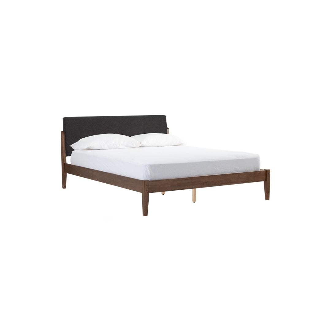 CAMA TUCKER KING