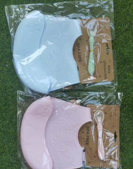 Set babero y cuchara de silicon