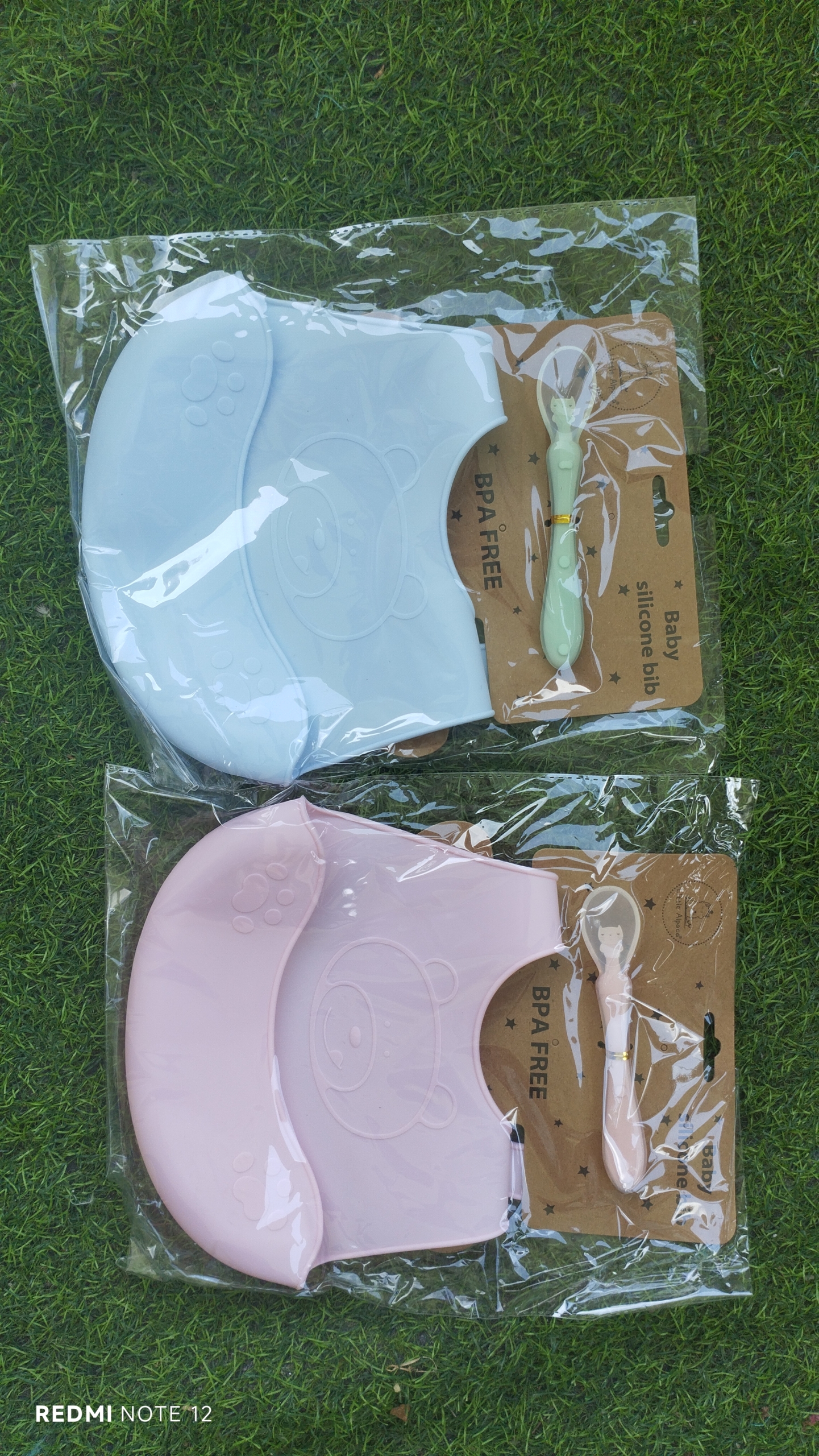 Set babero y cuchara de silicon