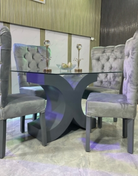 JUEGO DE COMEDOR ESTILO RAYADO Y CORAZON (4 SILLAS)