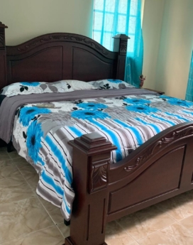 JUEGO DE APOSENTO IMPERIAL EN CAOBA KING SIZE 80*80