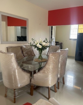 COMEDOR MODERNO TAPIZADO CAOBA 6/S