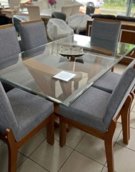 JUEGO DE COMEDOR EN CAOBA 6/S