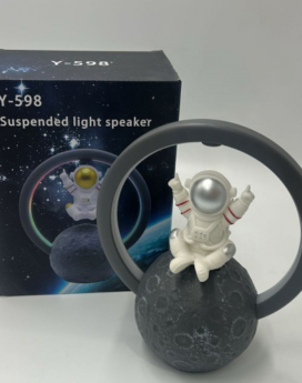 LAMPARA CON ASTRONAUTA FLOTANTE EN LA PIEDRA/ BOCINA BLUETOOTH