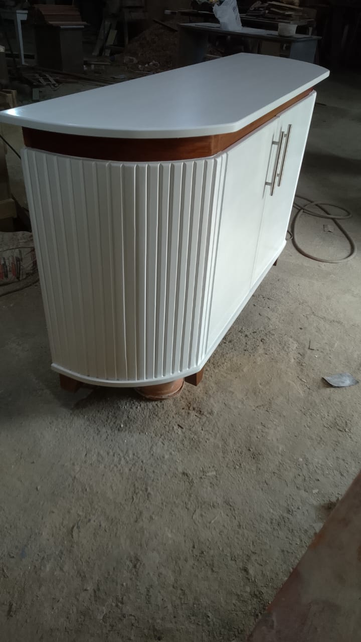 CREDENZA DECORARTE EN CAOBA