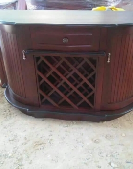 CREDENZA VINERA EN CAOBA