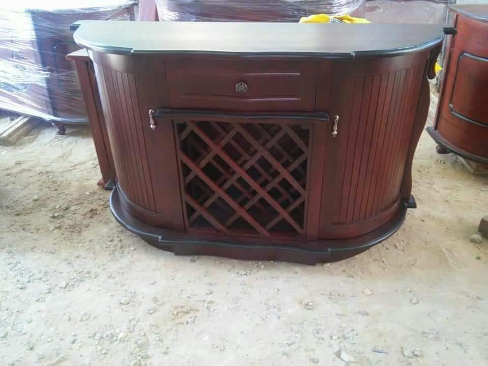 CREDENZA VINERA EN CAOBA